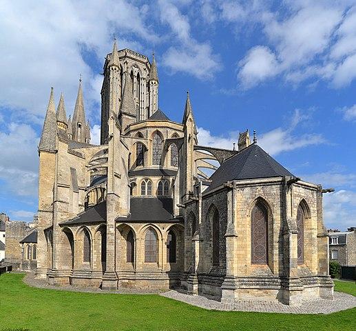 Coutances - Immobilier - CENTURY 21 Ed'Immo - Chevet de la cathédrale Notre-Dame