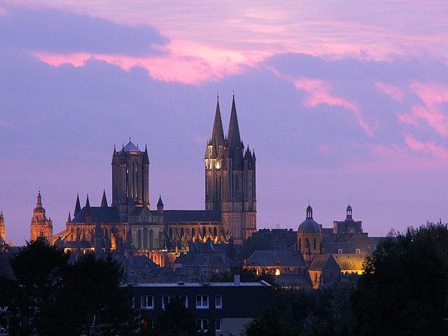 Coutances - Immobilier - CENTURY 21 Ed’Immo - vue nord et cathédrale